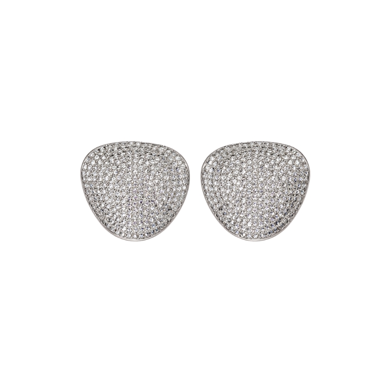 Close up of Orecchini Grandi con Strass Effetto Pietra Morbida in Acciaio Argentato. Silver steel stud earrings with rhinestones.