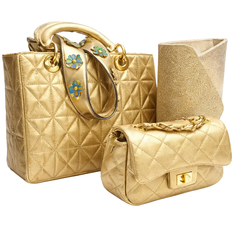 Eleganti borse dorate trapuntate: borsa a mano con fiori, borsetta a tracolla con catena e pochette scintillante.