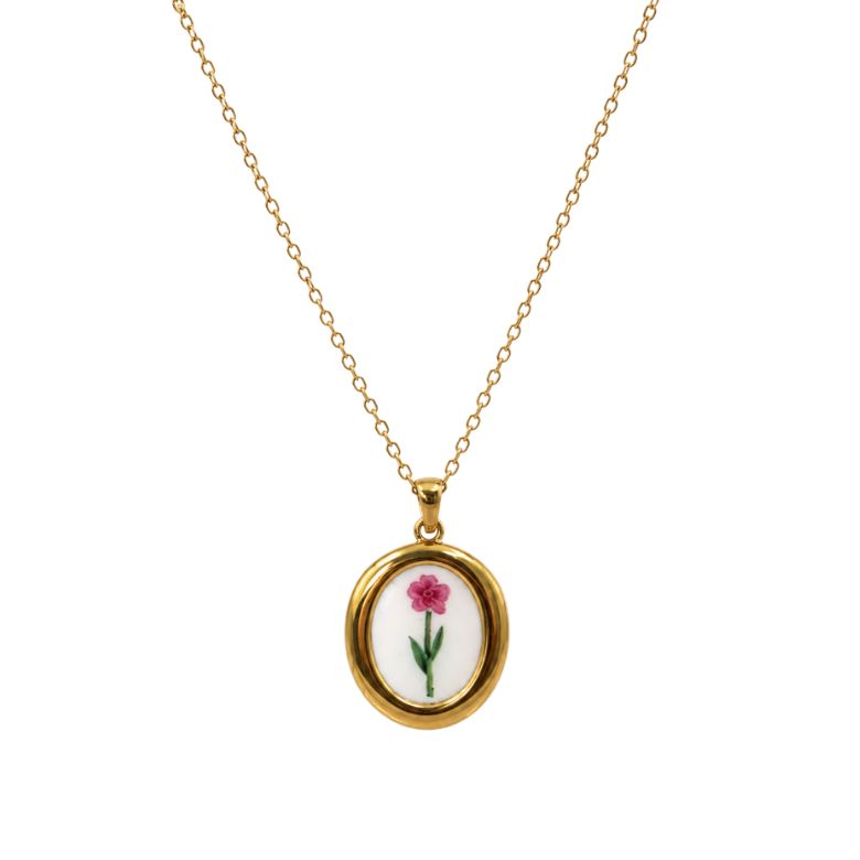 Collana fiore rosa in acciaio dorato con ciondolo ovale e catenina. Gioiello elegante.