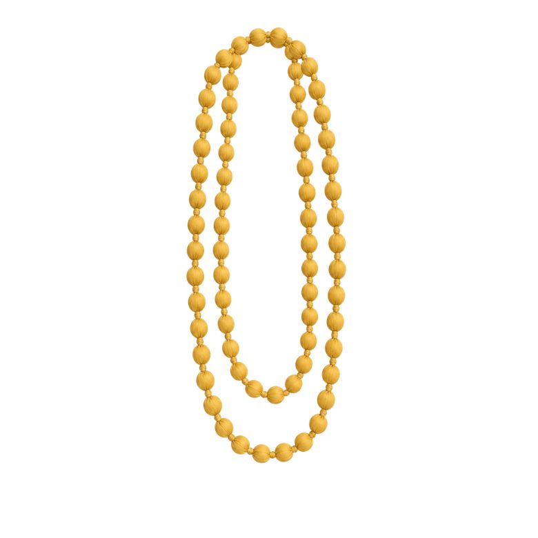 Collana lunga raso giallo ocra con sfere rivestite. Design elegante e raffinato.
