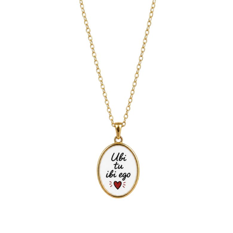 Collana ovale Ubi tu ibi ego in acciaio dorato. Catenina oro con ciondolo ovale e scritta.