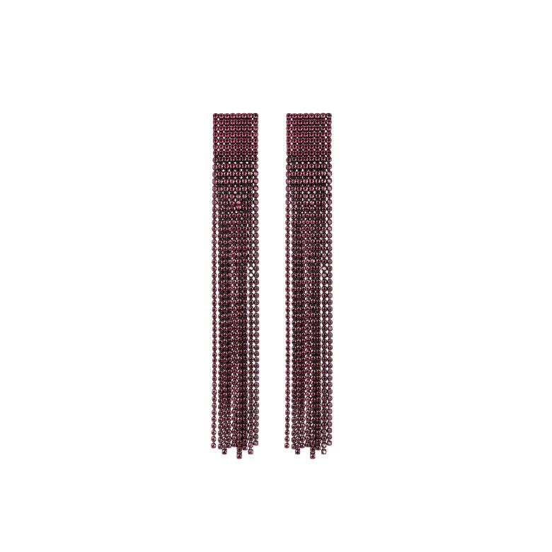 Eleganti orecchini fucsia a cascata con frange luminose. Gioielli pendenti, design moderno.