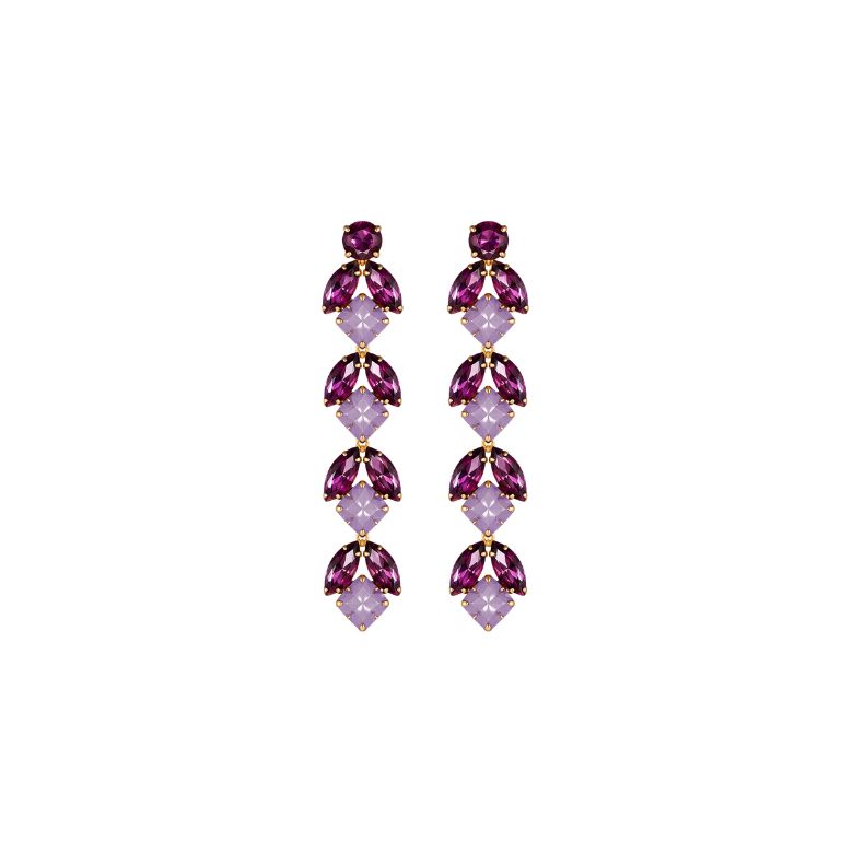 Eleganti orecchini fucsia e lilla con pietre a cascata. Design raffinato, perfetti per un look sofisticato.